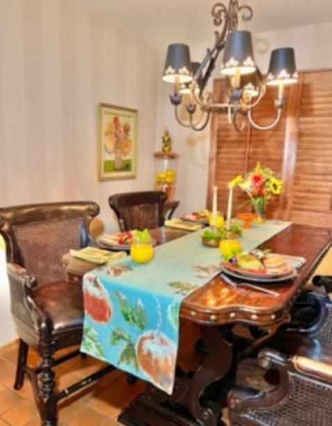 Yellowstone Cattle Baron Ensuite, Private Entrance & Parking - Prairie Rose B&B 샤이엔 외부 사진